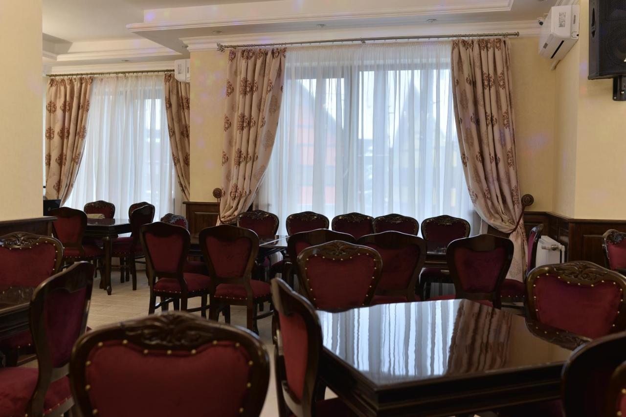 Hotel Edy'S Royal Predeal Zewnętrze zdjęcie